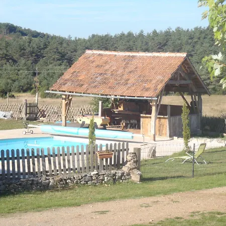 D'hotes Spacieuse Avec Piscine Et Grande Salle De Bain